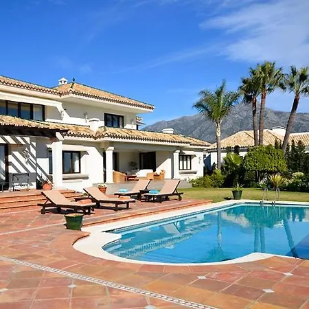 Holiday In Nueva Andalucia ! *